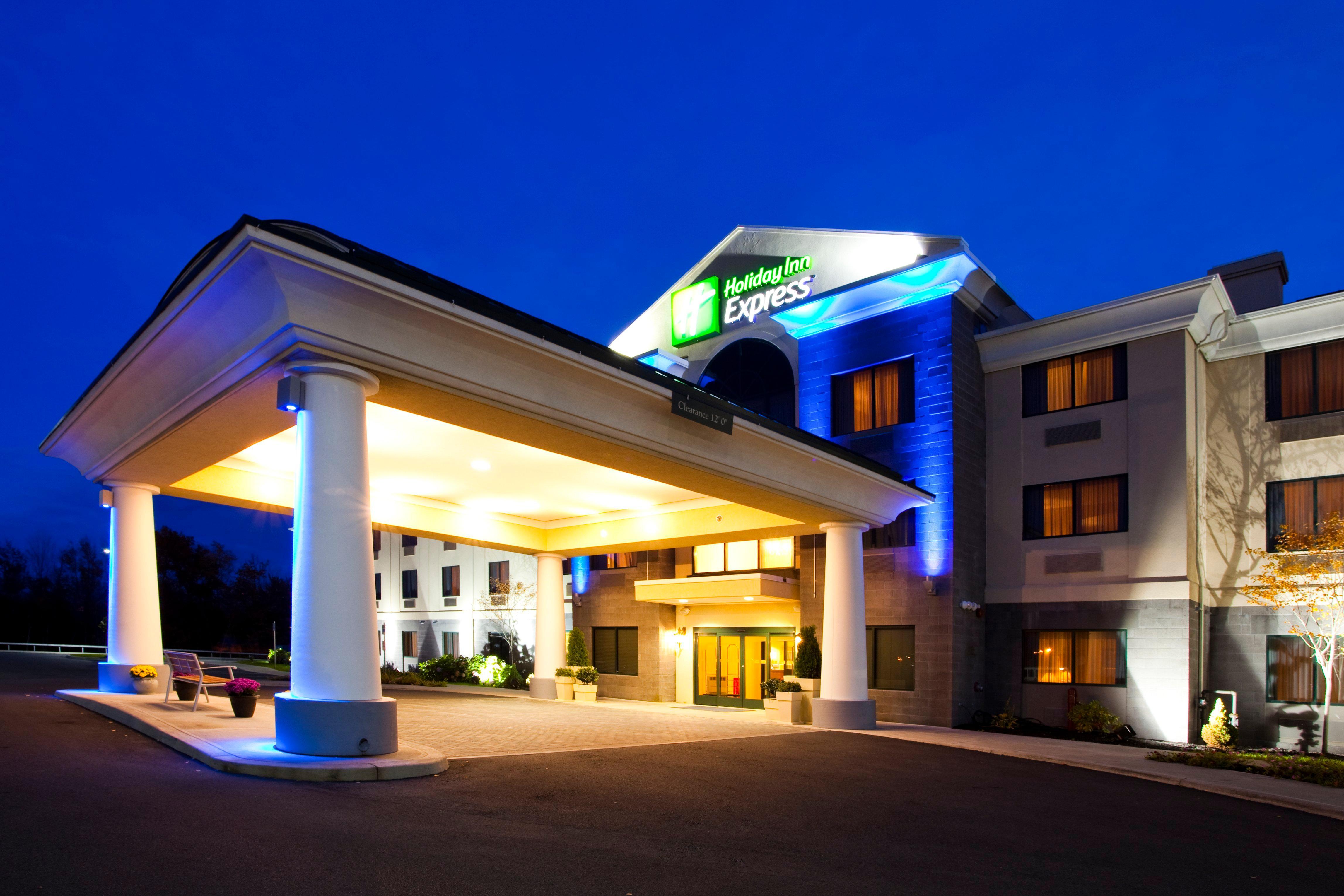 Holiday Inn Express Syracuse Airport By Ihg North Syracuse Exteriör bild
