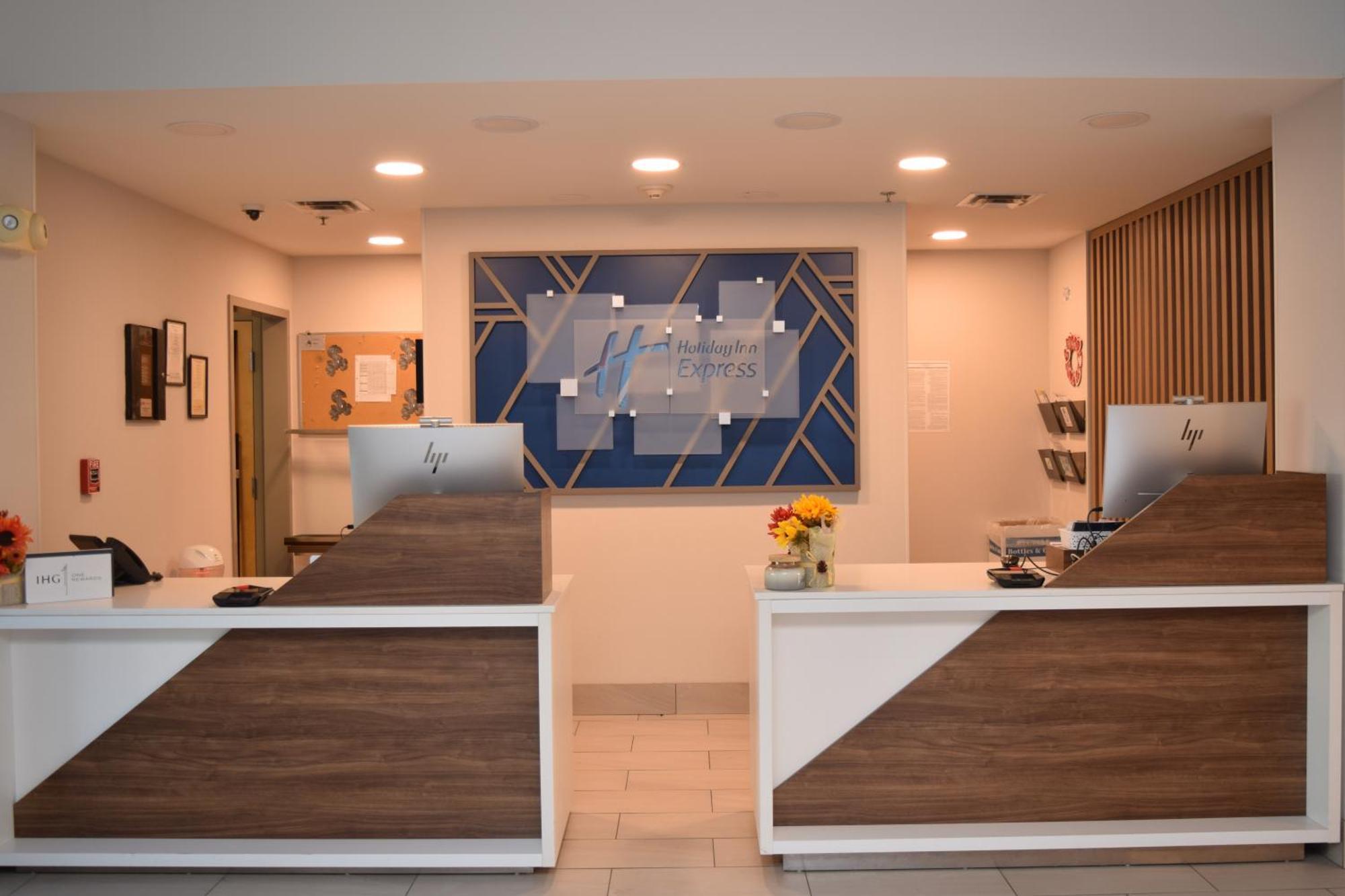 Holiday Inn Express Syracuse Airport By Ihg North Syracuse Exteriör bild