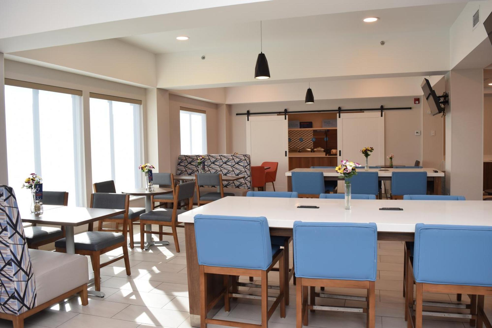 Holiday Inn Express Syracuse Airport By Ihg North Syracuse Exteriör bild