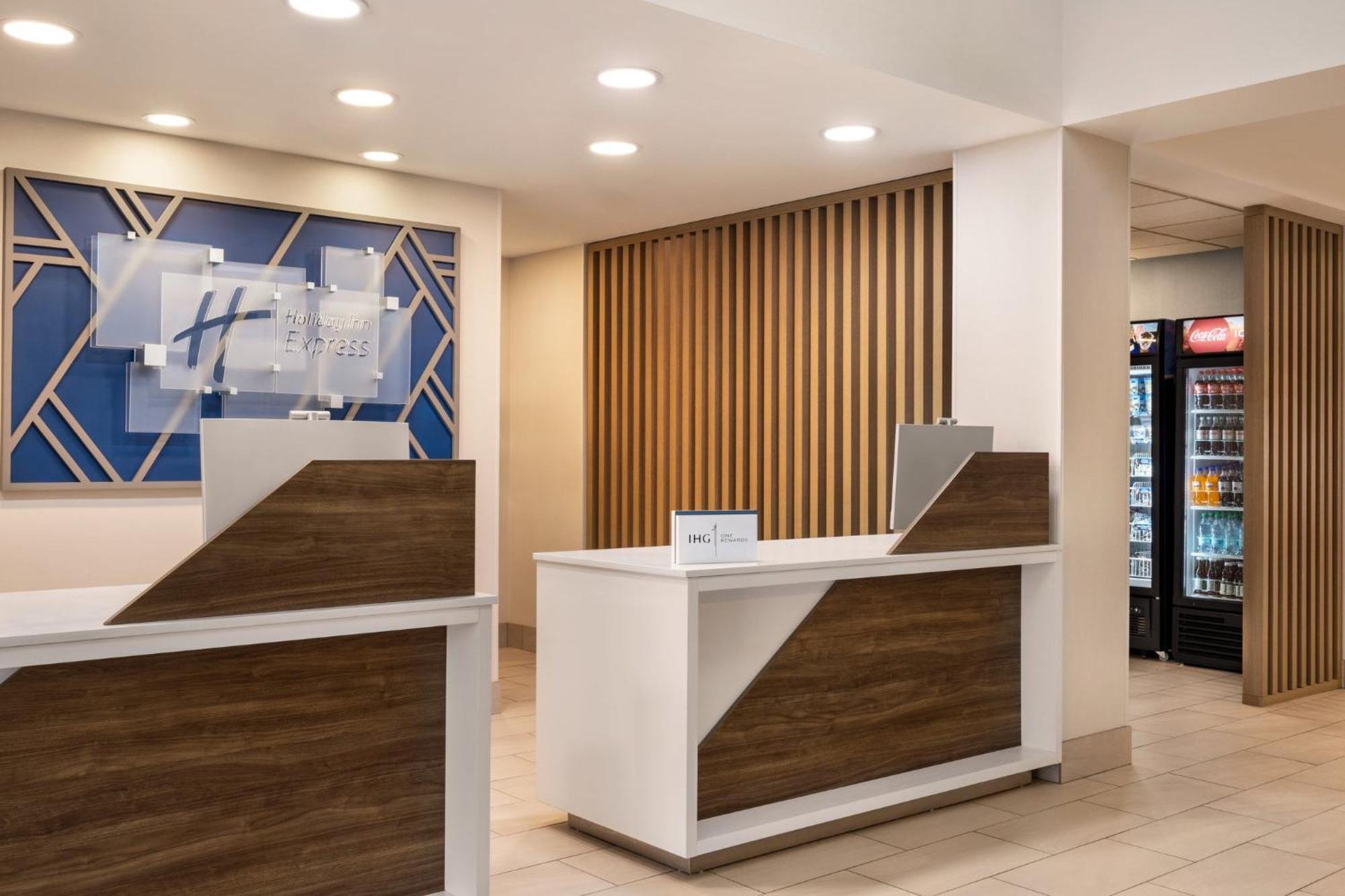 Holiday Inn Express Syracuse Airport By Ihg North Syracuse Exteriör bild